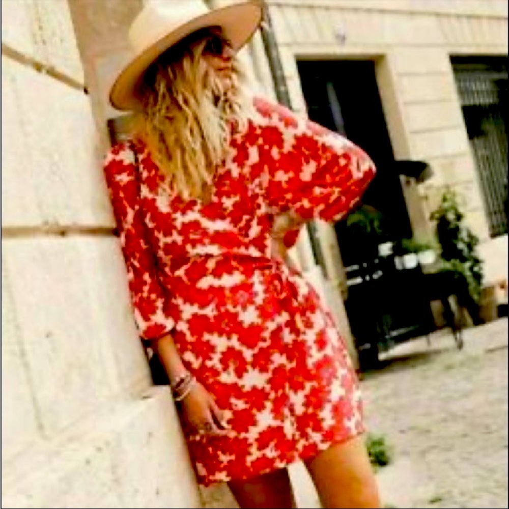 Beautiful Red and White Floral Dress